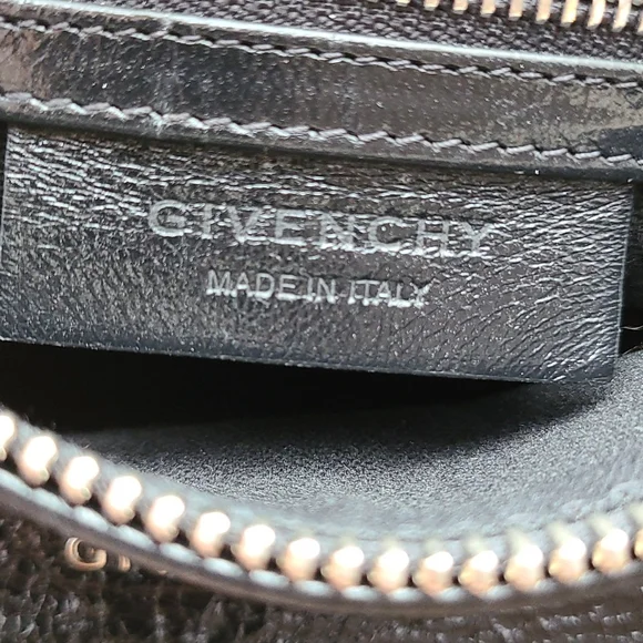 TRADED * Givenchy Crackled Patent 4G Small Pandora Black - Picture 9 of 13